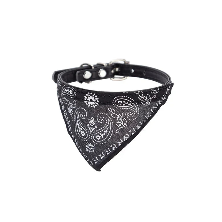 Collier bandana ajustable noir pour chat