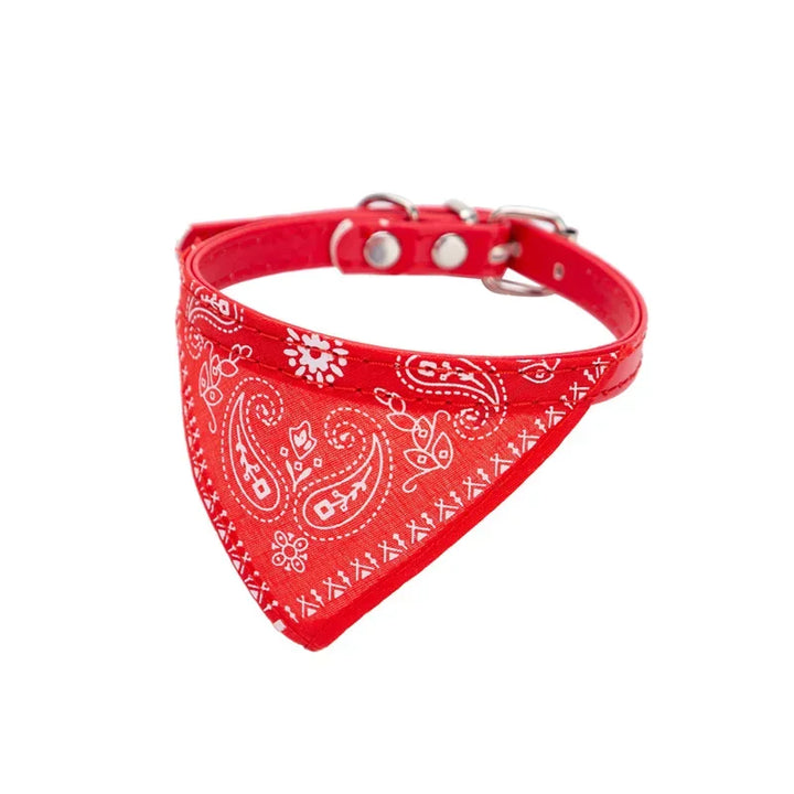 Collier bandana ajustable rouge pour chat